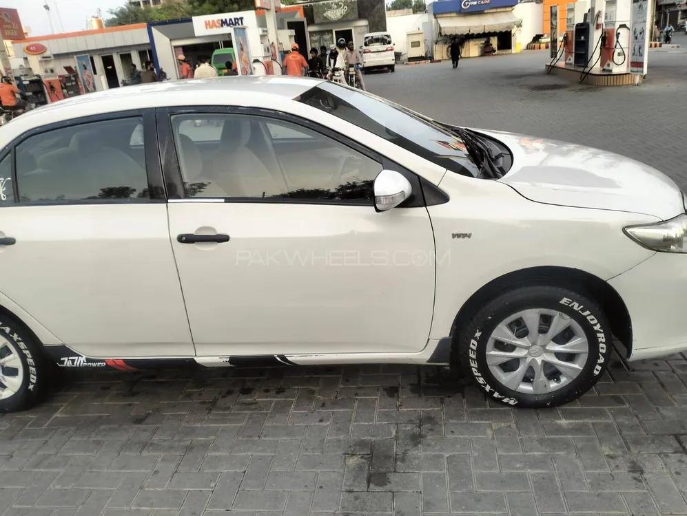 Toyota Corolla 2014 for Sale in Multan Image-1