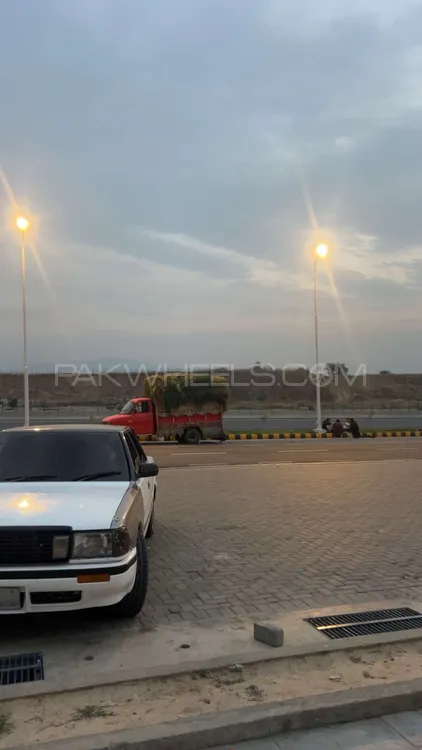 ٹویوٹا کراؤن 1987 for Sale in پشاور ٹویوٹا کراؤن 1987 for Sale in پشاور Image-7