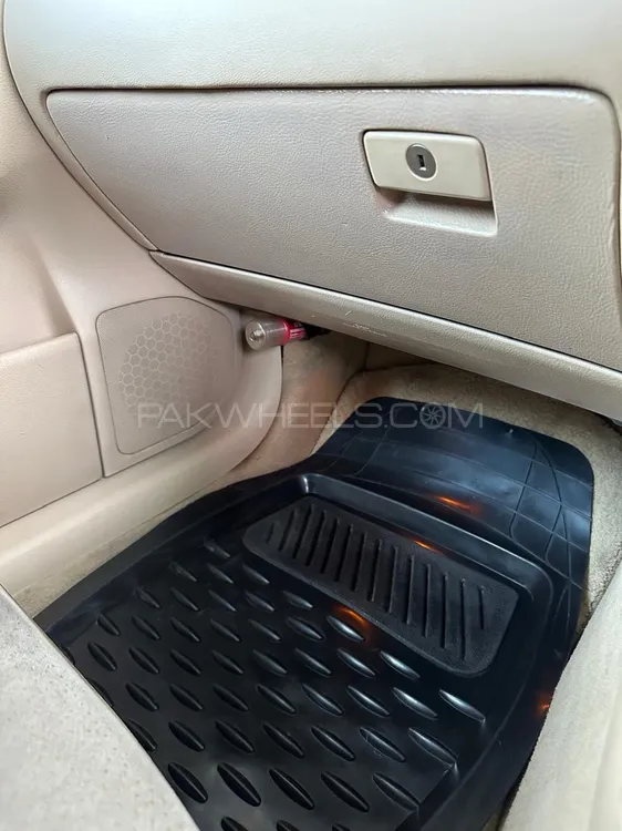 Toyota Crown 2005 for Sale in Karachi Toyota Crown 2005 for Sale in Karachi Image-12