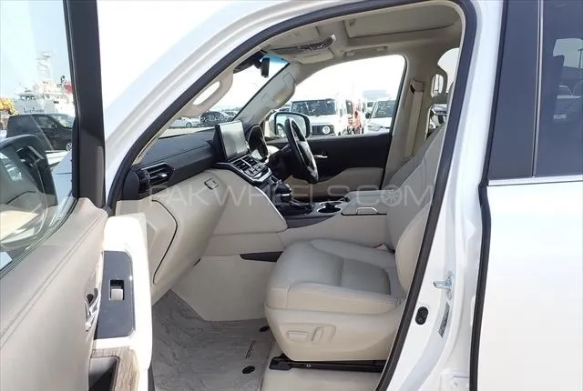 Toyota Land Cruiser 2022 for Sale in Jhelum Toyota Land Cruiser 2022 for Sale in Jhelum Image-9