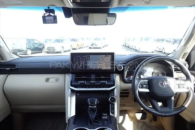Toyota Land Cruiser 2022 for Sale in Jhelum Toyota Land Cruiser 2022 for Sale in Jhelum Image-16