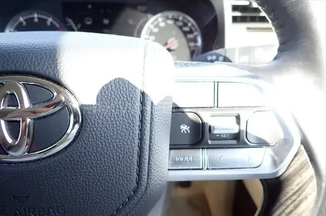 Toyota Land Cruiser 2022 for Sale in Jhelum Toyota Land Cruiser 2022 for Sale in Jhelum Image-13