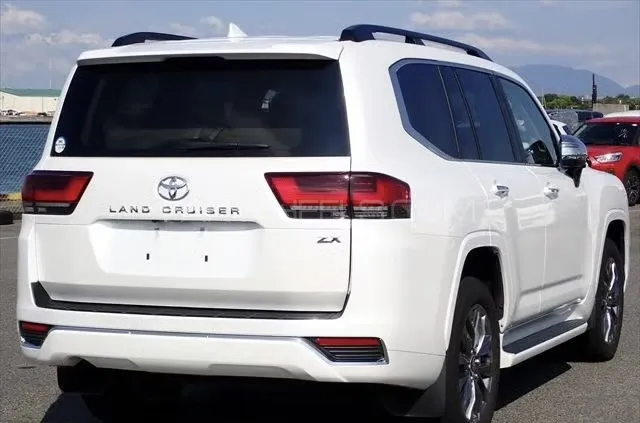 Toyota Land Cruiser 2022 for Sale in Jhelum Toyota Land Cruiser 2022 for Sale in Jhelum Image-5