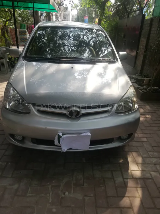 Toyota Platz 2003 for Sale in Lahore Image-1