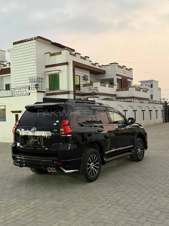 Toyota Prado 2011 for Sale in Multan Image-1