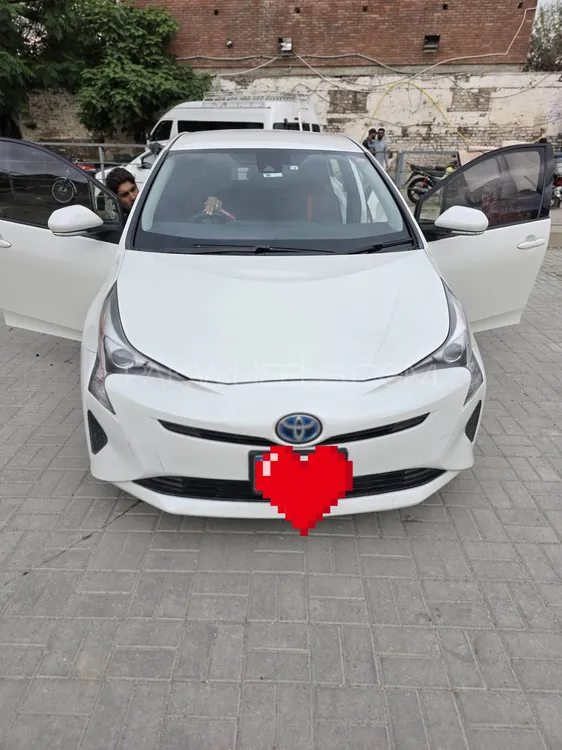 Toyota Prius 2016 for Sale in Rawalpindi Image-1