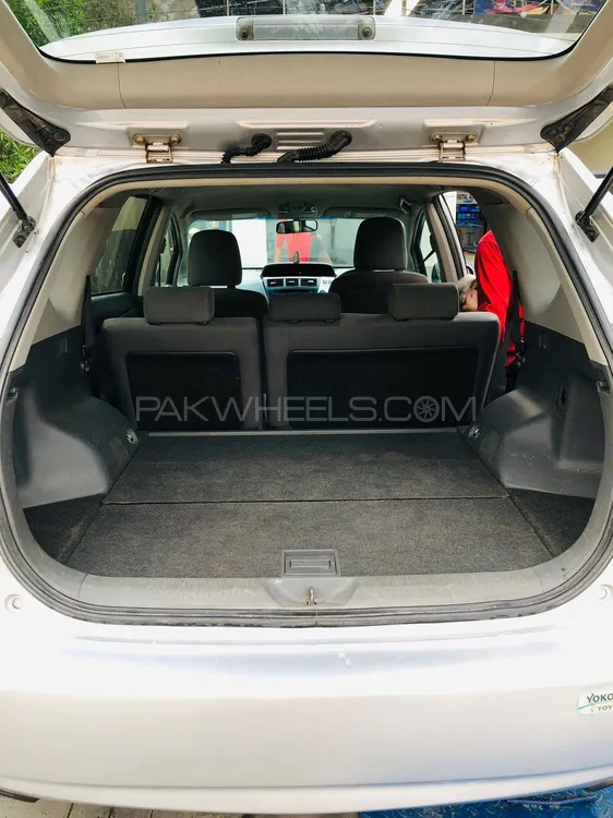 Toyota Prius Alpha 2011 for Sale in Lahore Toyota Prius Alpha 2011 for Sale in Lahore Image-11