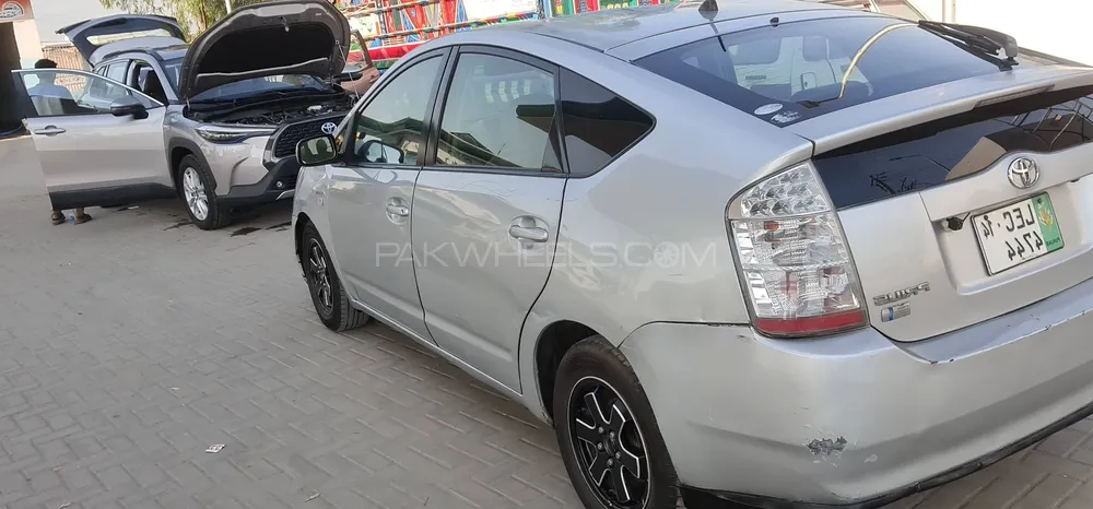 Toyota Prius 2010 for Sale in Faisalabad Image-1