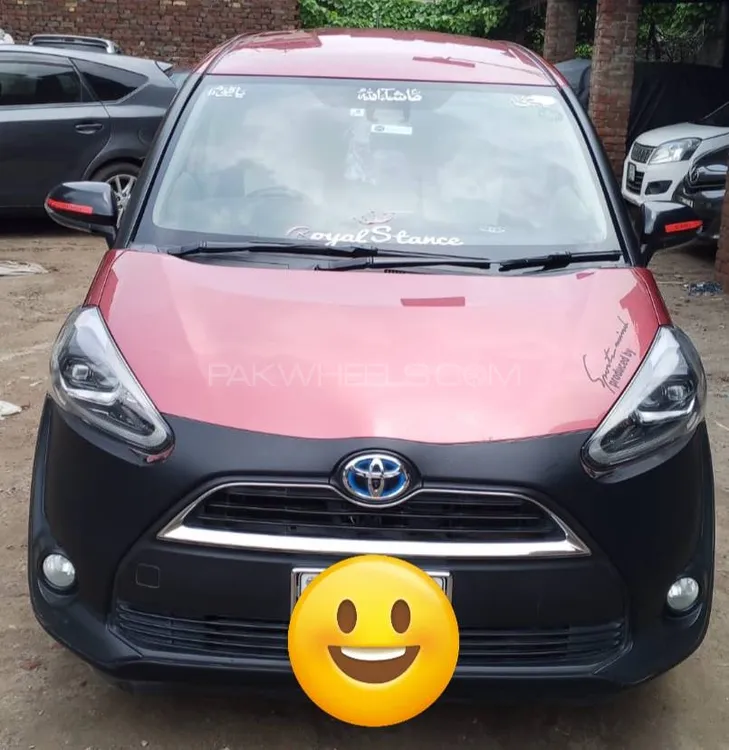 Toyota Sienta 2017 for Sale in Lahore Image-1
