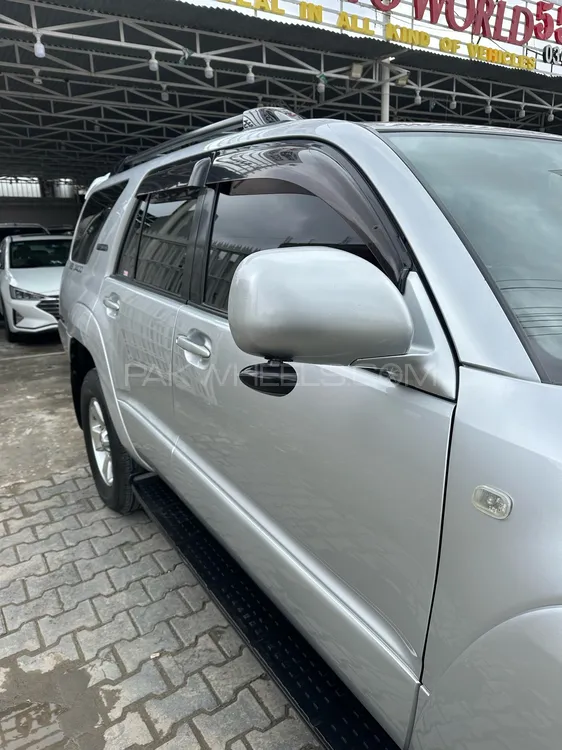 Toyota Surf 2005 for Sale in Lahore Image-1