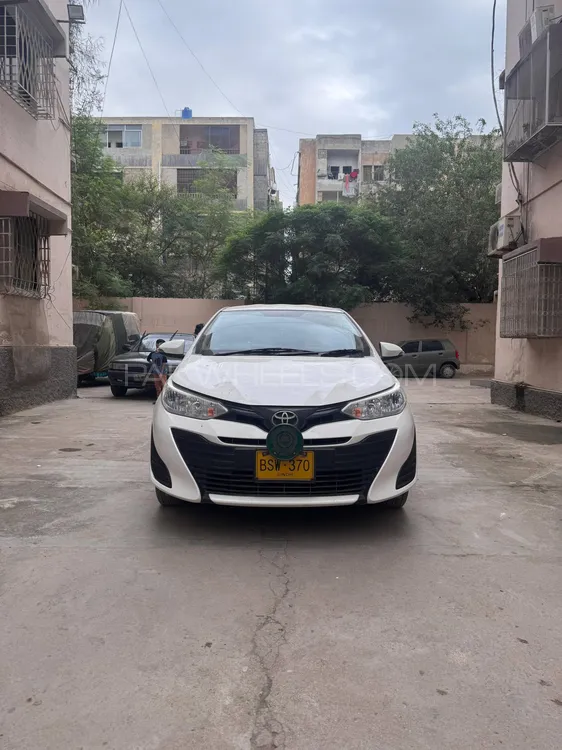 Toyota Yaris Sedan 2021 for Sale in Karachi Image-1