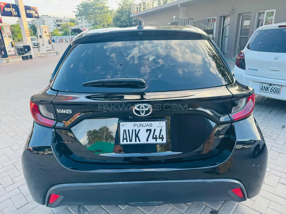 Toyota Yaris Hatchback 2025 for Sale in Sialkot Image-1