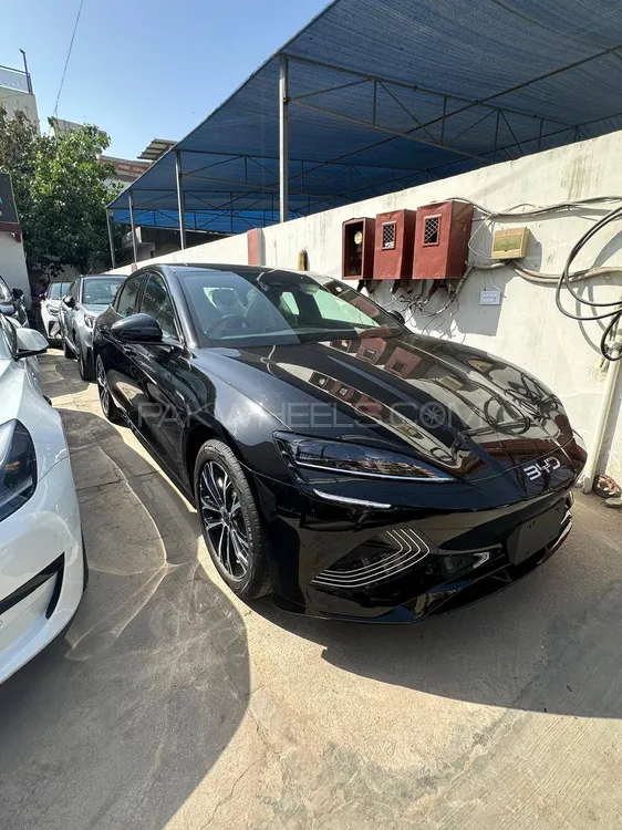 BYD Seal 2025 for Sale in Karachi Image-1