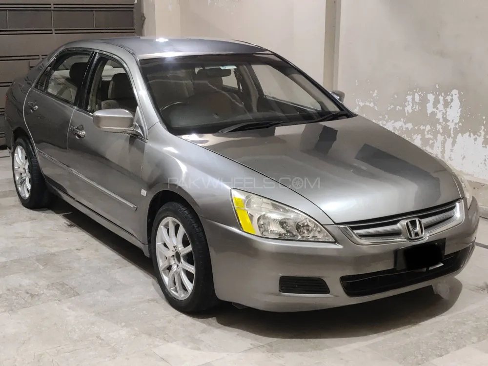 Honda Accord 2006 for Sale in Islamabad Image-1
