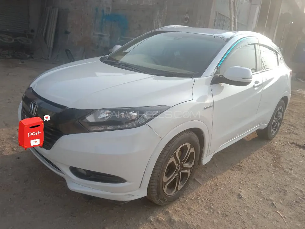 Honda Vezel 2016 for Sale in Karachi Image-1