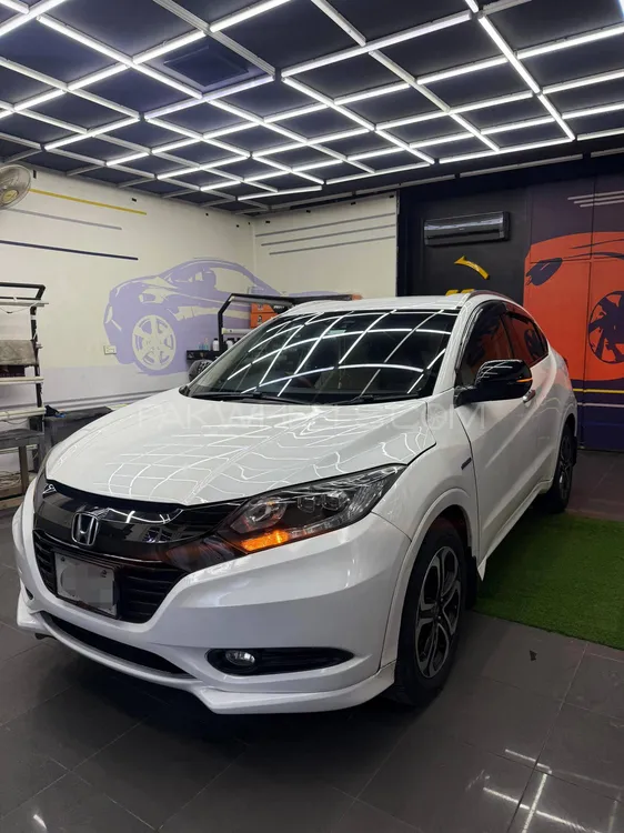 Honda Vezel 2016 for Sale in Islamabad Image-1