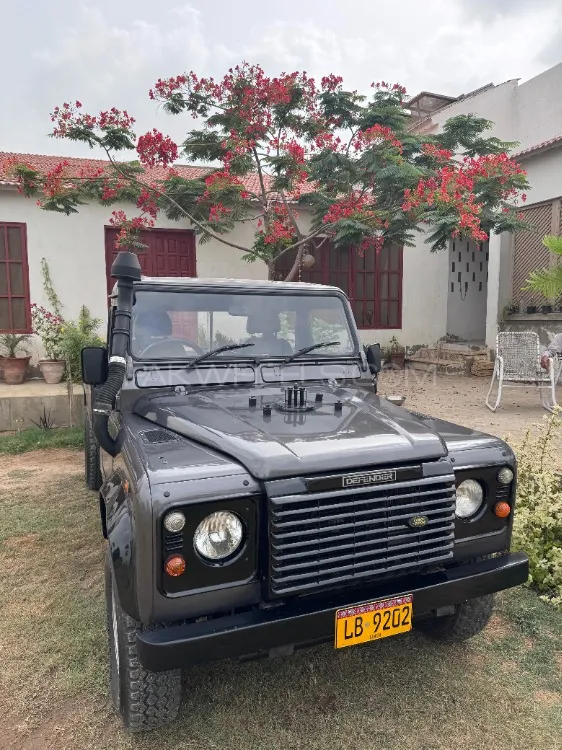 Land Rover Defender 2006 for Sale in Karachi Image-1