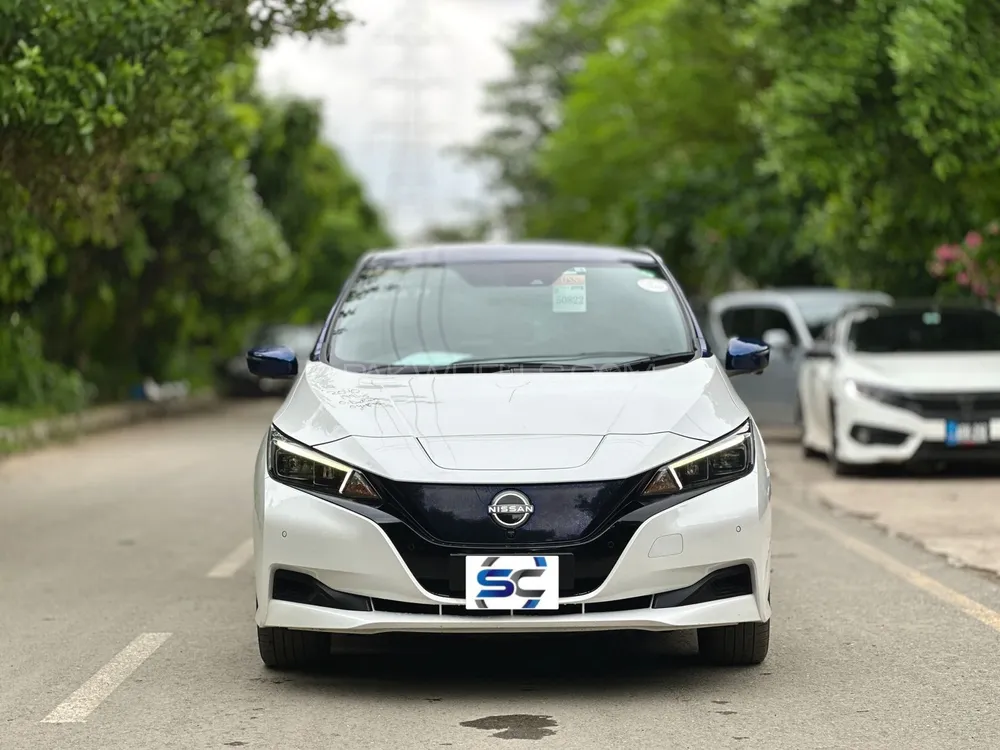 نسان لیف 2022 for Sale in لاہور Image-1
