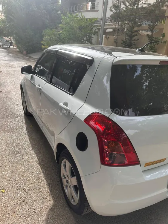 Suzuki Swift 2021 for Sale in Karachi Image-1