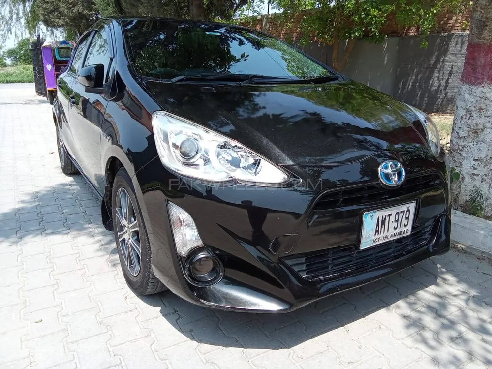 Toyota Aqua 2016 for Sale in Hassan abdal Image-1