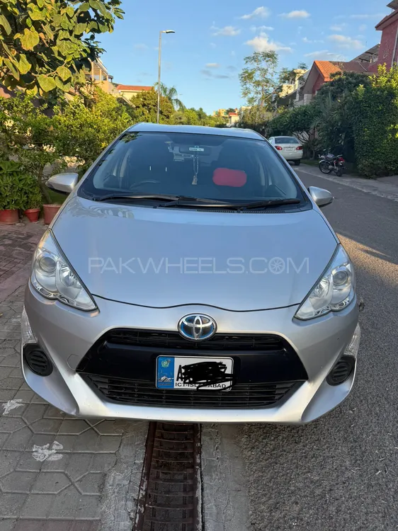 Toyota Aqua 2015 for Sale in Islamabad Image-1