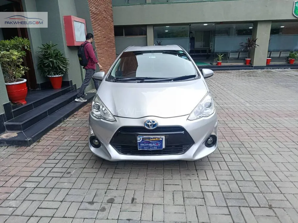 Toyota Aqua 2016 for Sale in Islamabad Image-1