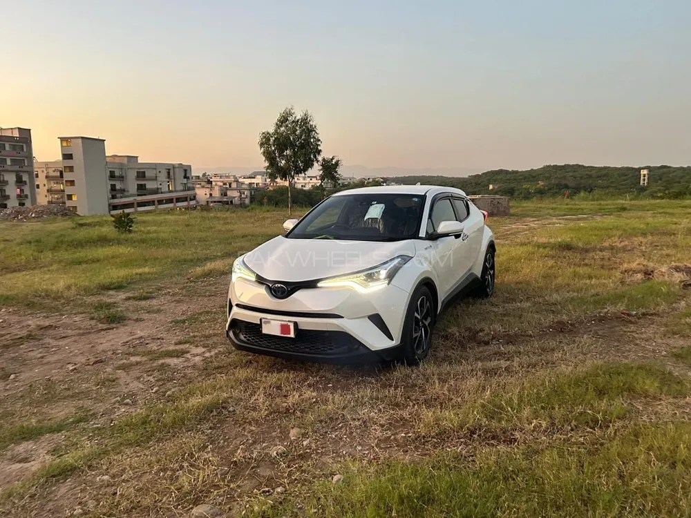 Toyota C-HR 2018 for Sale in Peshawar Image-1