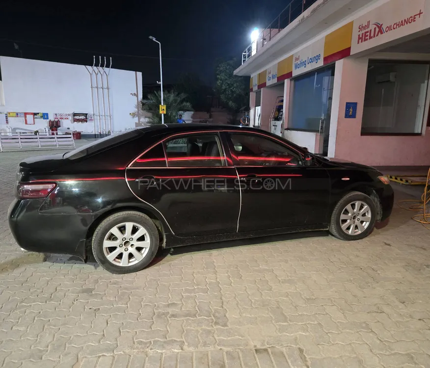 Toyota Camry 2007 for Sale in Lahore Image-1