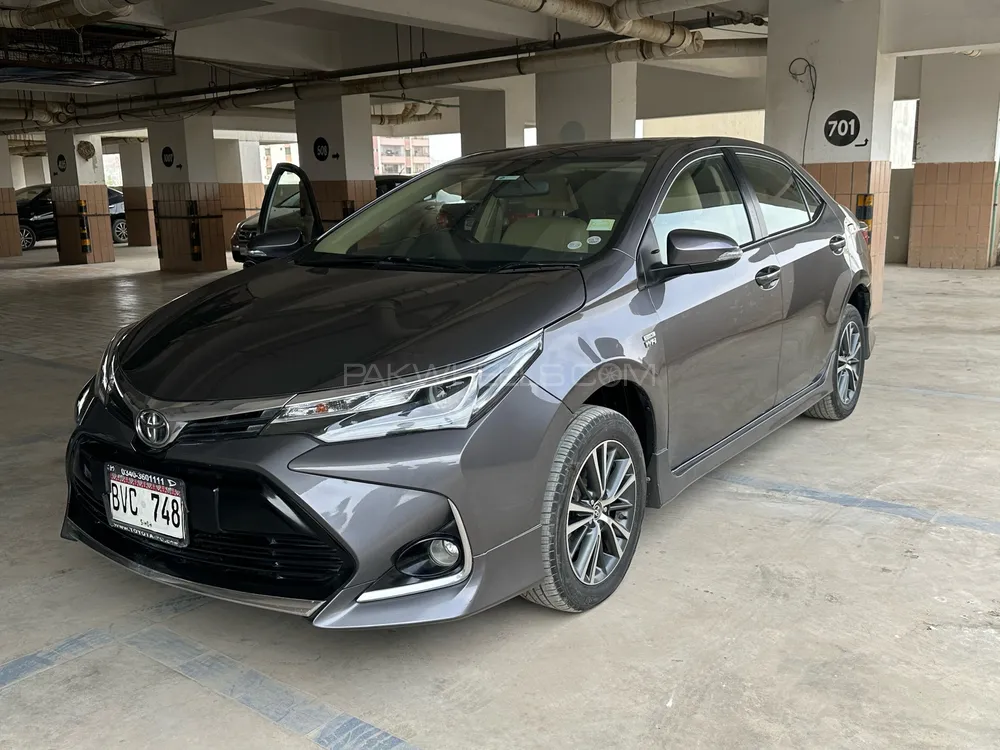 Toyota Corolla 2021 for Sale in Karachi Image-1