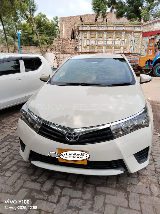 Toyota Corolla 2017 for Sale in Sadiqabad Image-1