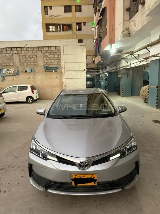 Toyota Corolla 2018 for Sale in Karachi Image-1