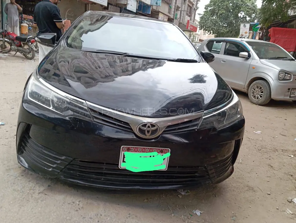 Toyota Corolla 2018 for Sale in Karachi Image-1