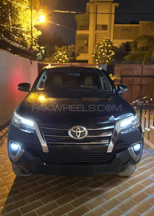 Toyota Fortuner 2019 for Sale in Karachi Image-1