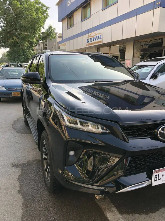 Toyota Fortuner 2023 for Sale in Karachi Image-1