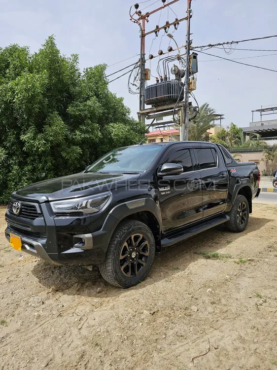 Toyota Hilux 2023 for Sale in Karachi Image-1