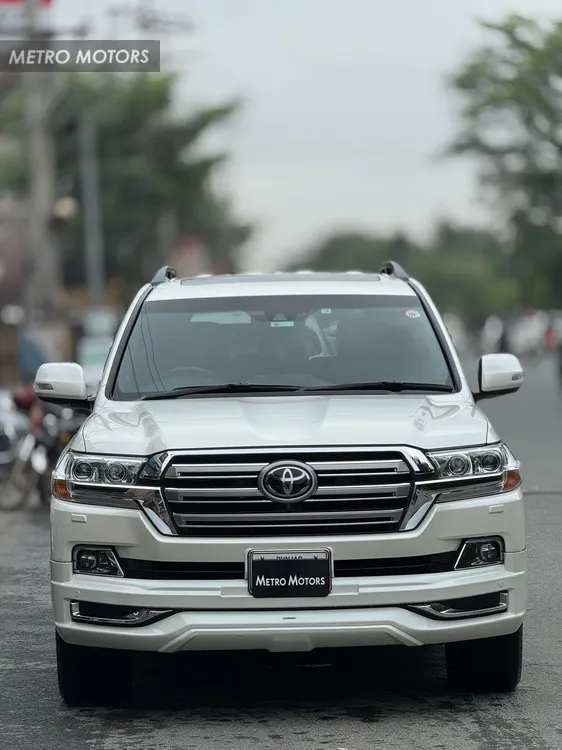 Toyota Land Cruiser 2016 for Sale in Lahore Image-1
