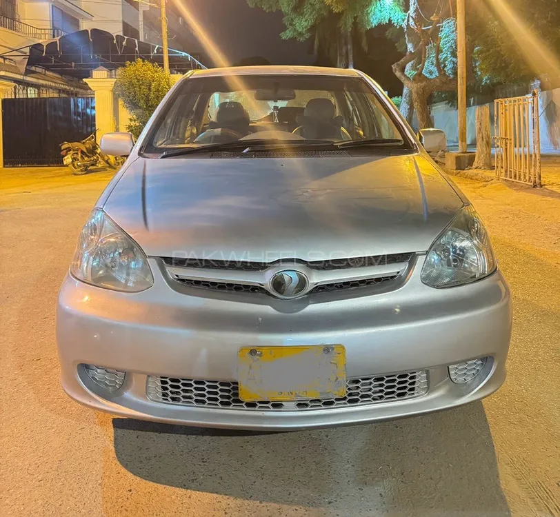 Toyota Platz 2003 for Sale in Karachi Image-1