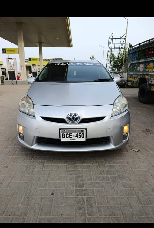 Toyota Prius 2011 for Sale in Karachi Image-1