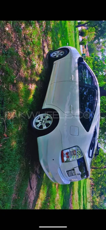 Toyota Prius 2010 for Sale in Peshawar Image-1