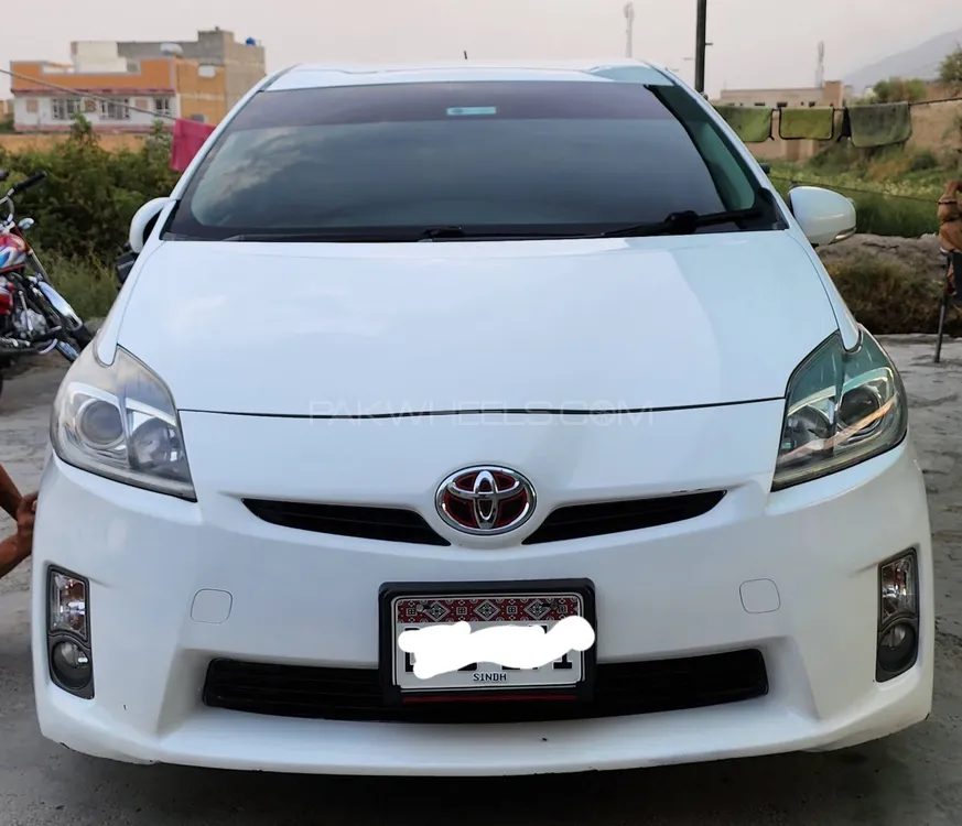 Toyota Prius 2013 for Sale in Quetta Image-1