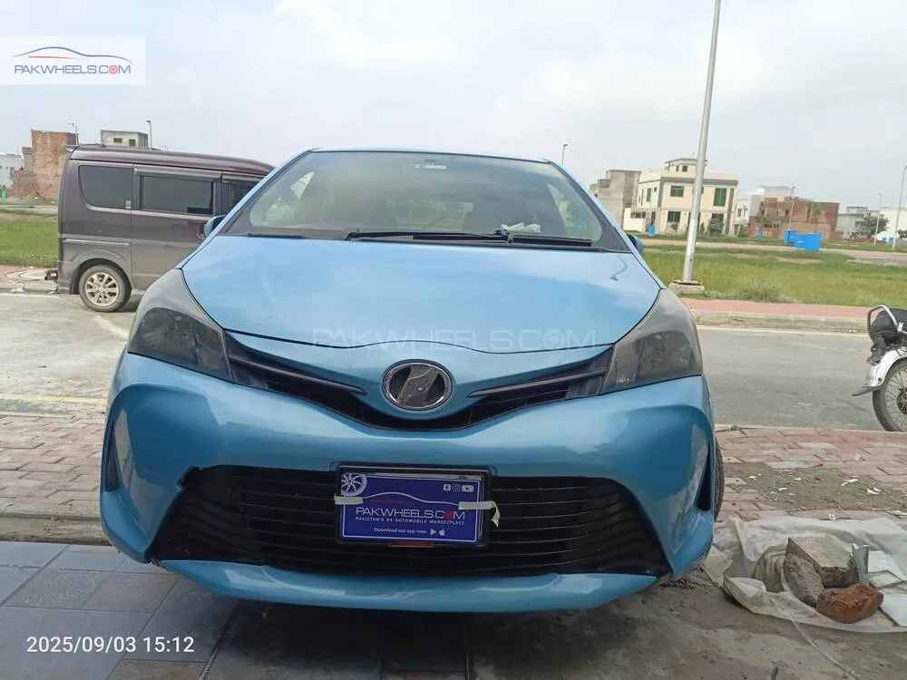 Toyota Vitz 2014 for Sale in Lahore Image-1