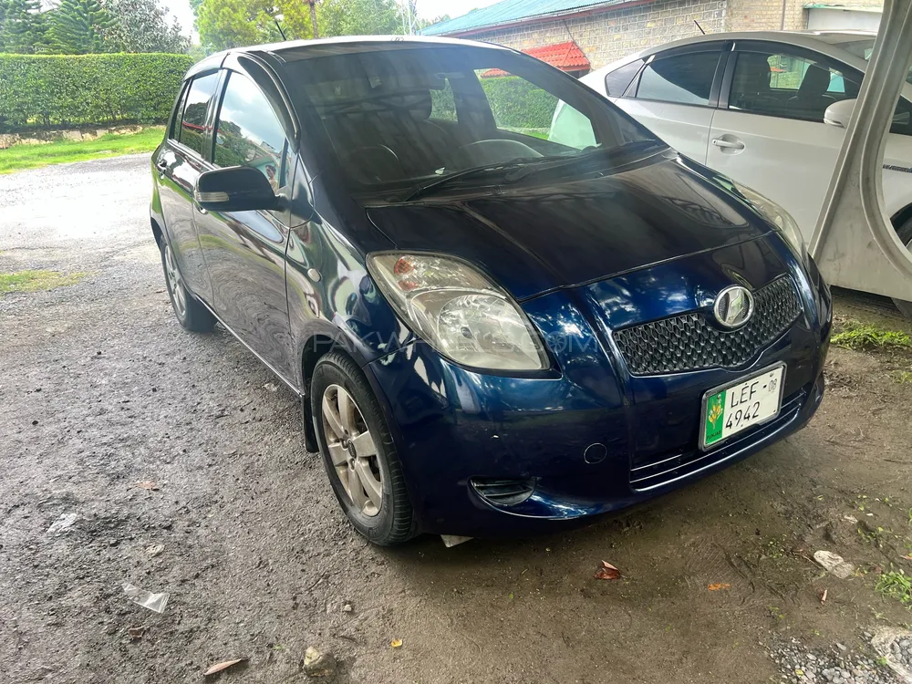 Toyota Vitz 2007 for Sale in Abbottabad Image-1