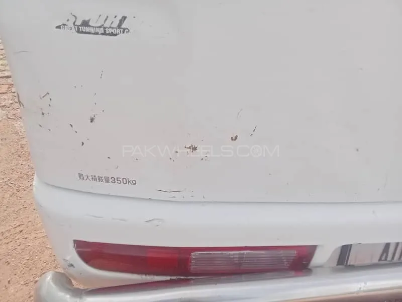 Daihatsu Hijet 2012 for Sale in Pattoki Image-1