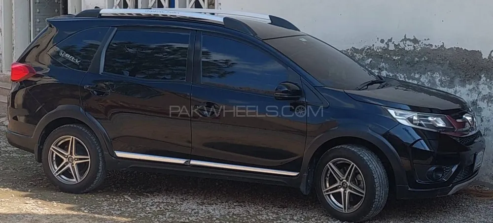 Honda BR-V 2017 for Sale in Islamabad Image-1