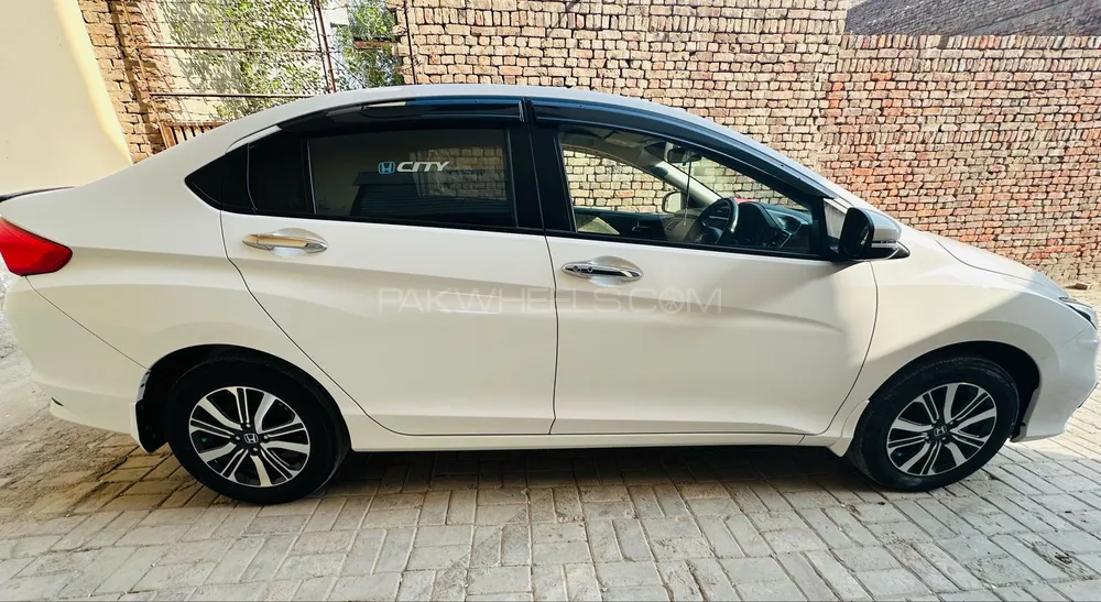 Honda City 2024 for Sale in Rahim Yar Khan Honda City 2024 for Sale in Rahim Yar Khan Image-4