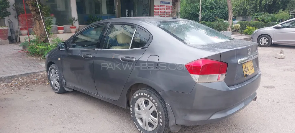 Honda City 2011 for Sale in Islamabad Image-1