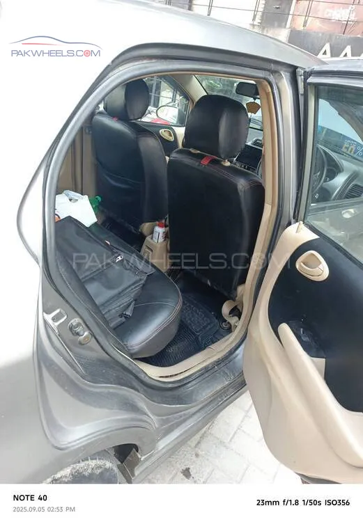ہونڈا سٹی 2005 for Sale in فیصل آباد ہونڈا سٹی 2005 for Sale in فیصل آباد Image-10