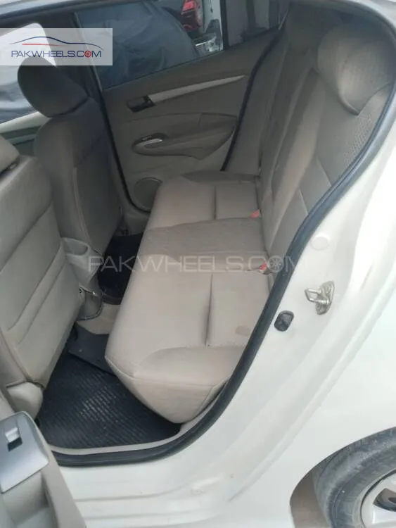 Honda City 2014 for Sale in Lahore Honda City 2014 for Sale in Lahore Image-10