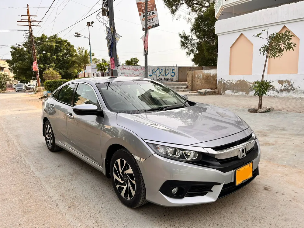 Honda Civic 2018 for Sale in Karachi Image-1