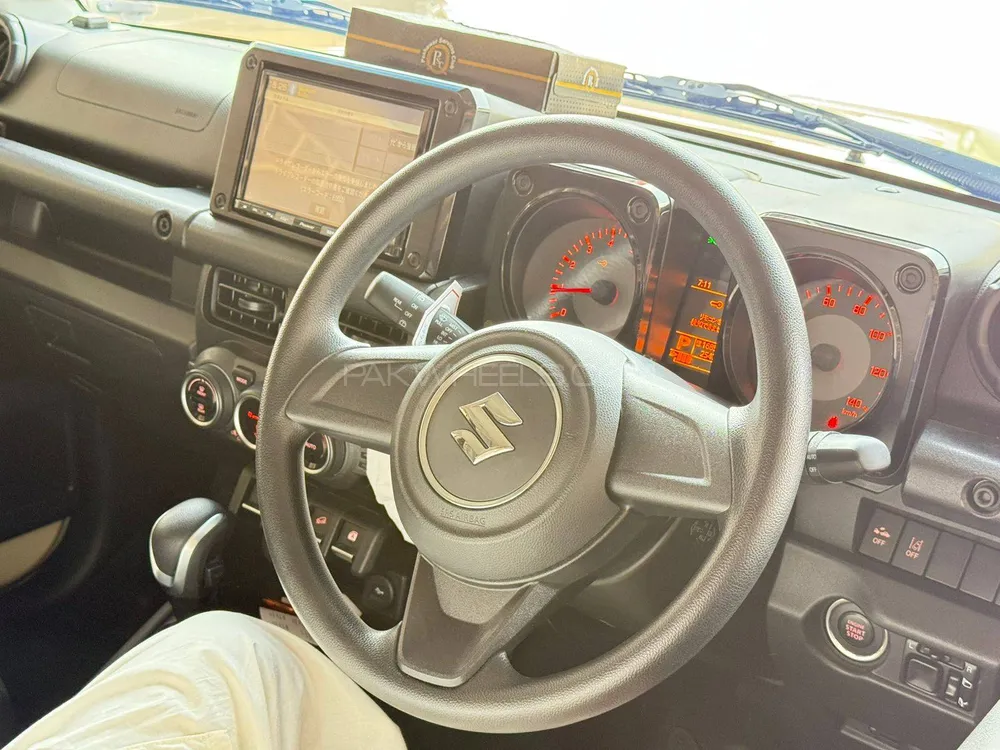 Suzuki Jimny 2020 for Sale in Peshawar Suzuki Jimny 2020 for Sale in Peshawar Image-9